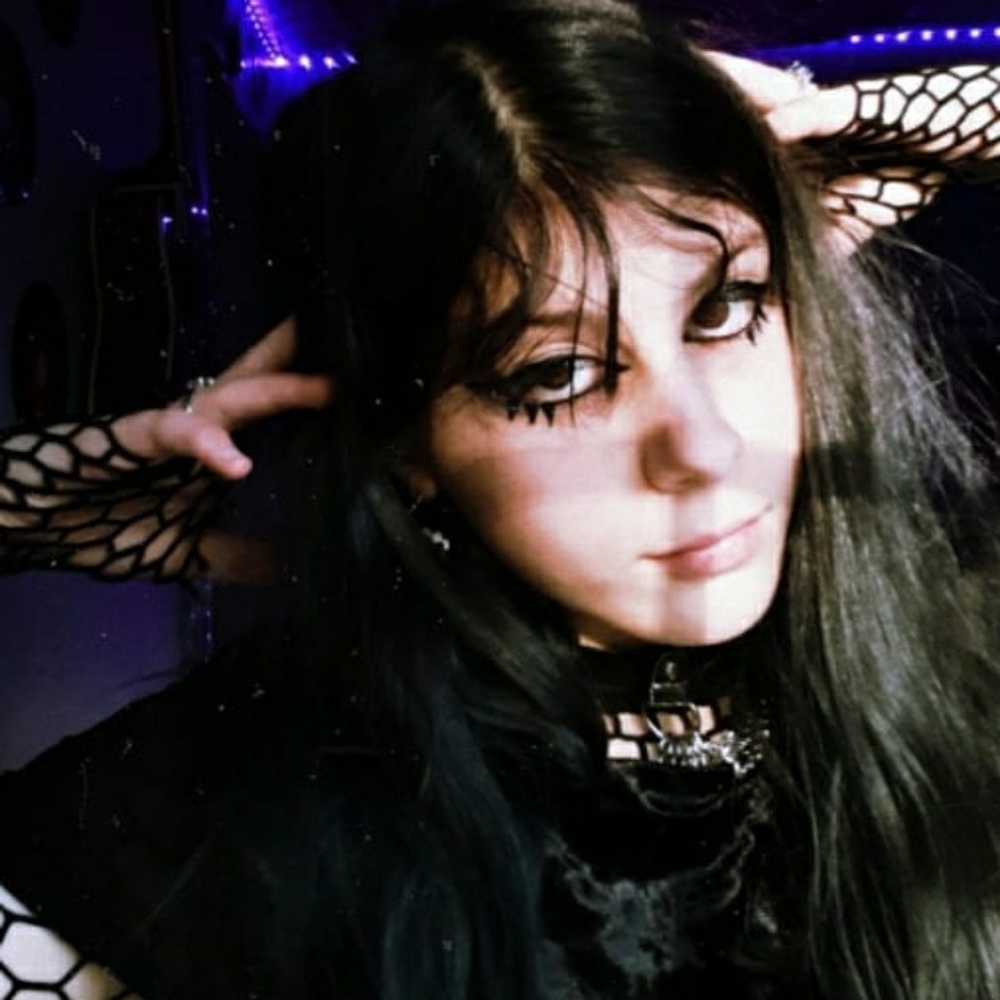 Meet your Posher, Ameerah